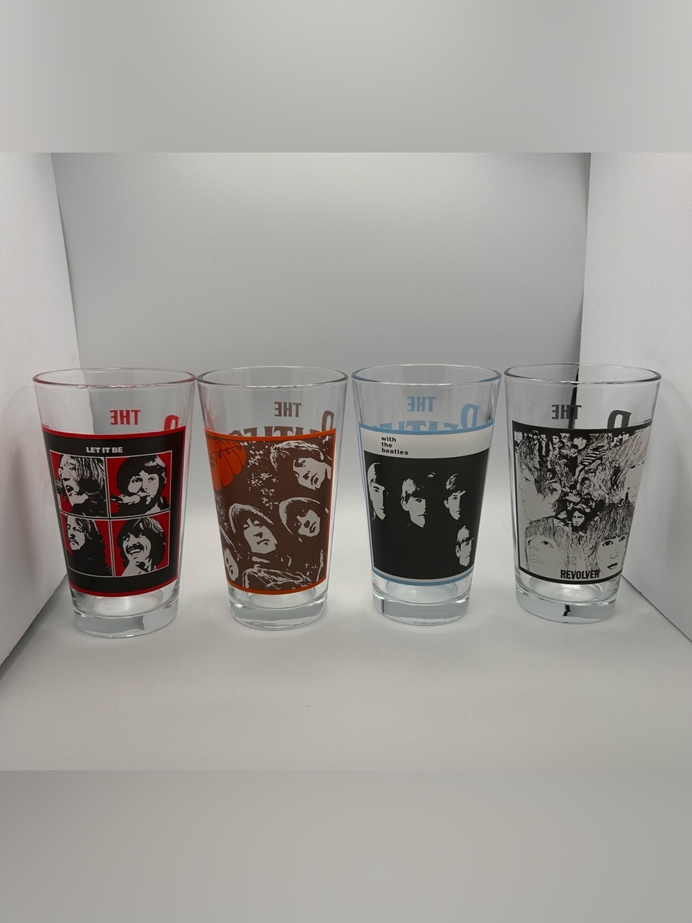 Licensed Retro Beatles Collector's Series
4 Pint Drinking Glasses